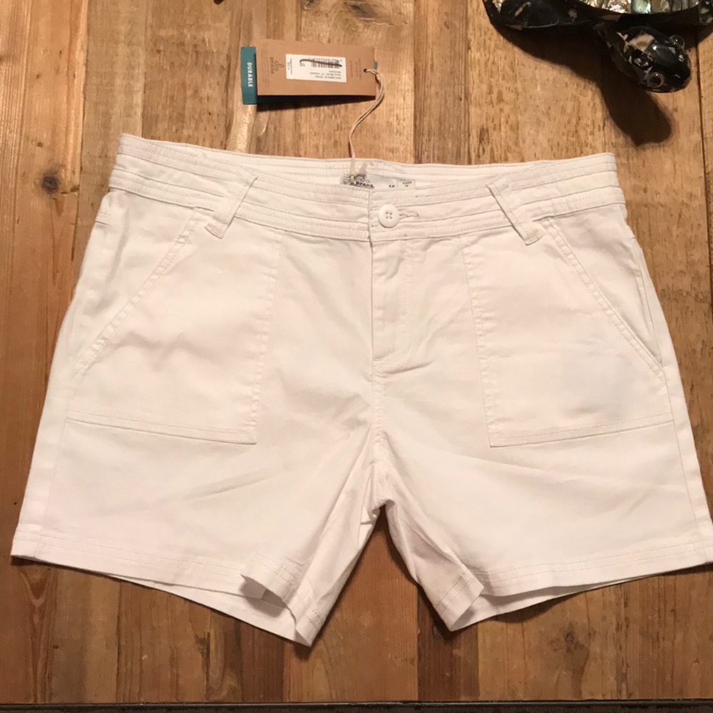 Prana NWT size 10 “Tess” shorts 5” inseam white